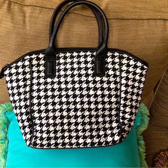 Vera Bradley houndstooth handbag. EUC. - Picture 3 of 7